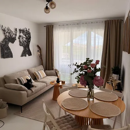 En Mogro. La Pizca. Appartement